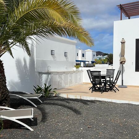 Lovely Casa Felicidad, swimming pool, Wifi x private garden Playa Blanca  Exterior foto