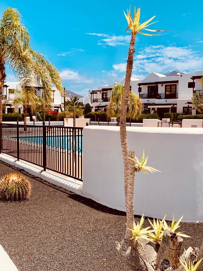 Lovely Casa Felicidad, swimming pool, Wifi x private garden Playa Blanca  Exterior foto