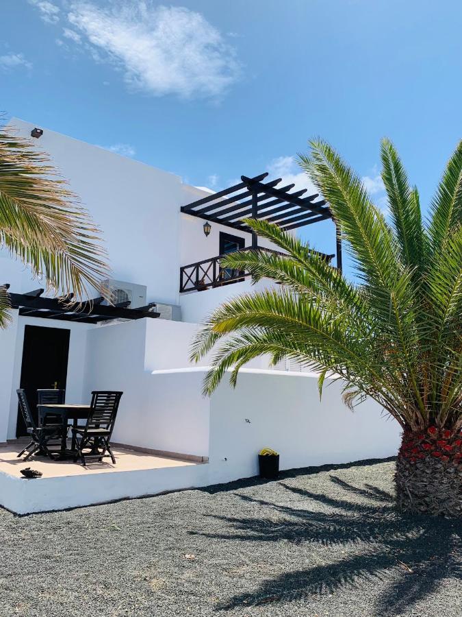 Lovely Casa Felicidad, swimming pool, Wifi x private garden Playa Blanca  Exterior foto