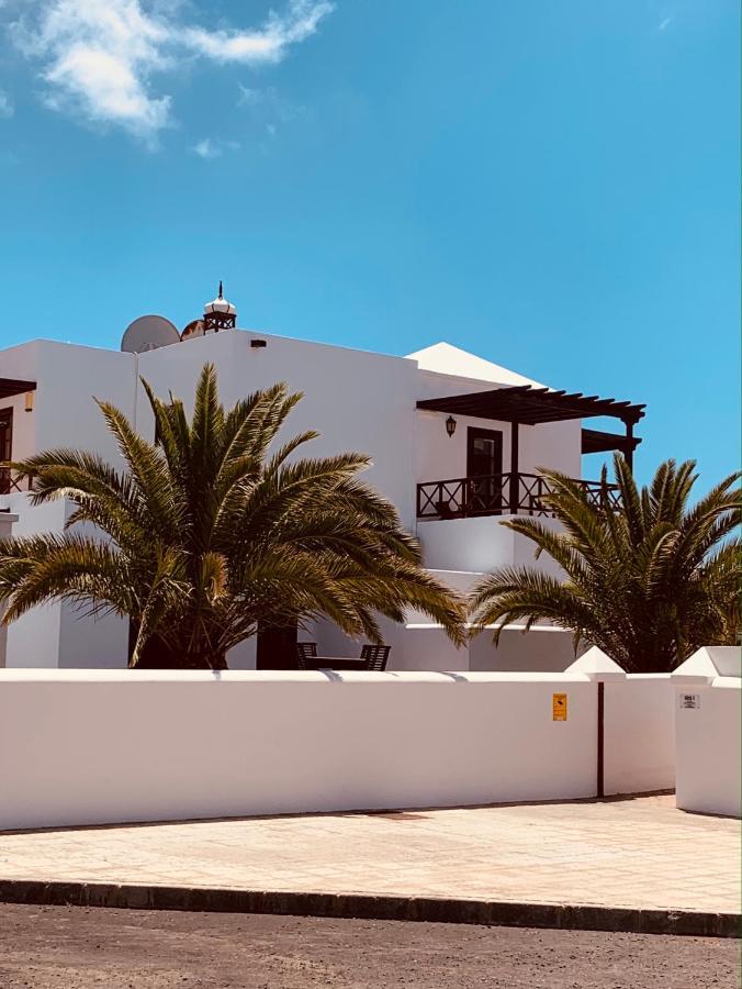 Lovely Casa Felicidad, swimming pool, Wifi x private garden Playa Blanca  Exterior foto