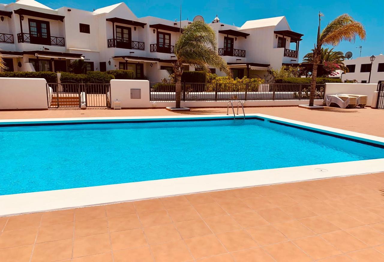 Lovely Casa Felicidad, swimming pool, Wifi x private garden Playa Blanca  Exterior foto