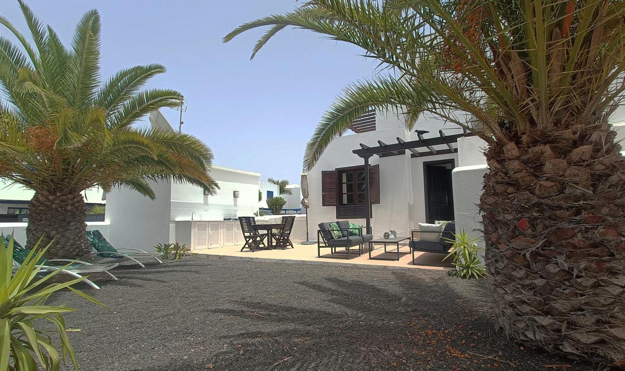 Lovely Casa Felicidad, swimming pool, Wifi x private garden Playa Blanca  Exterior foto