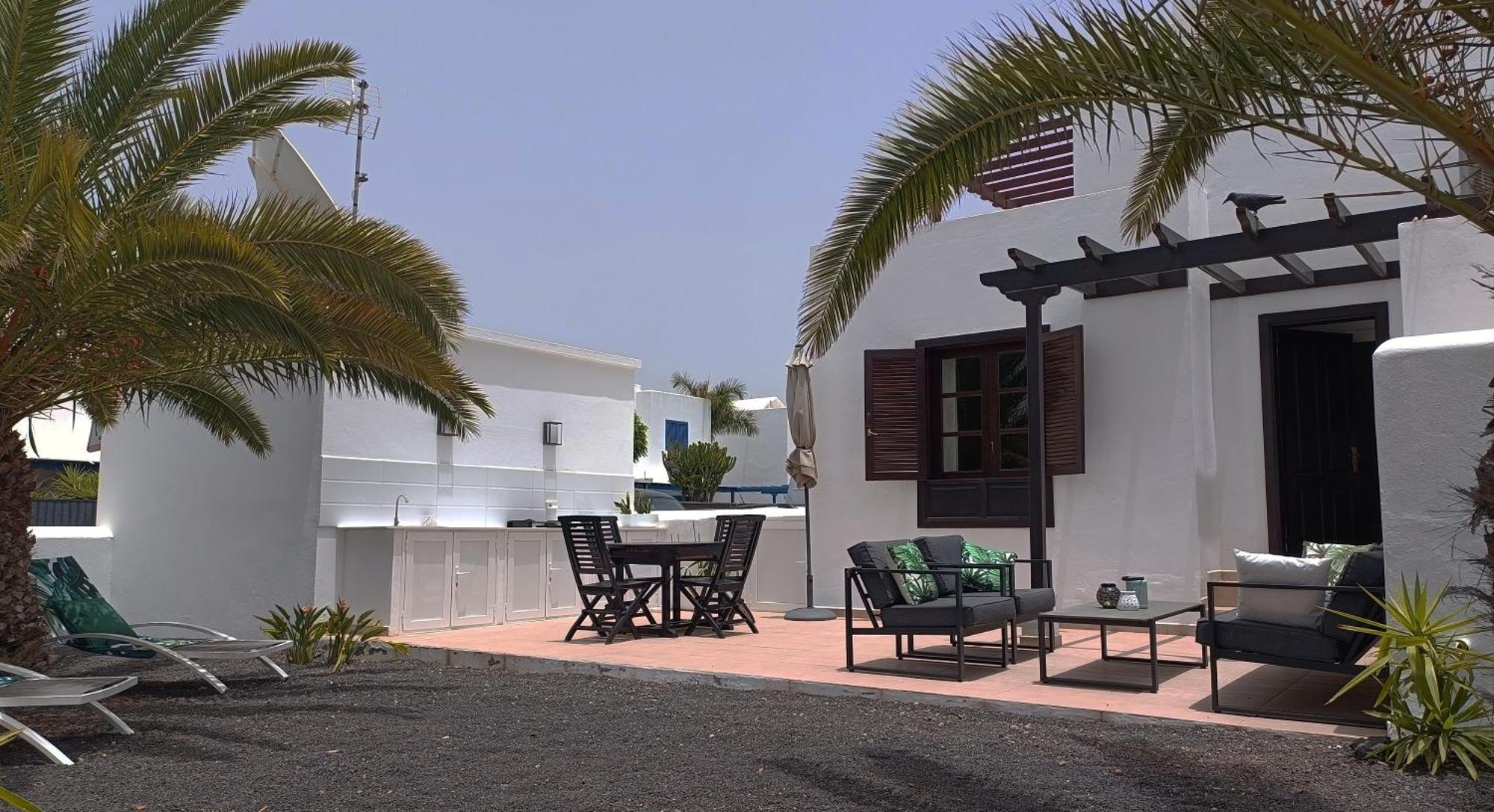 Lovely Casa Felicidad, swimming pool, Wifi x private garden Playa Blanca  Exterior foto