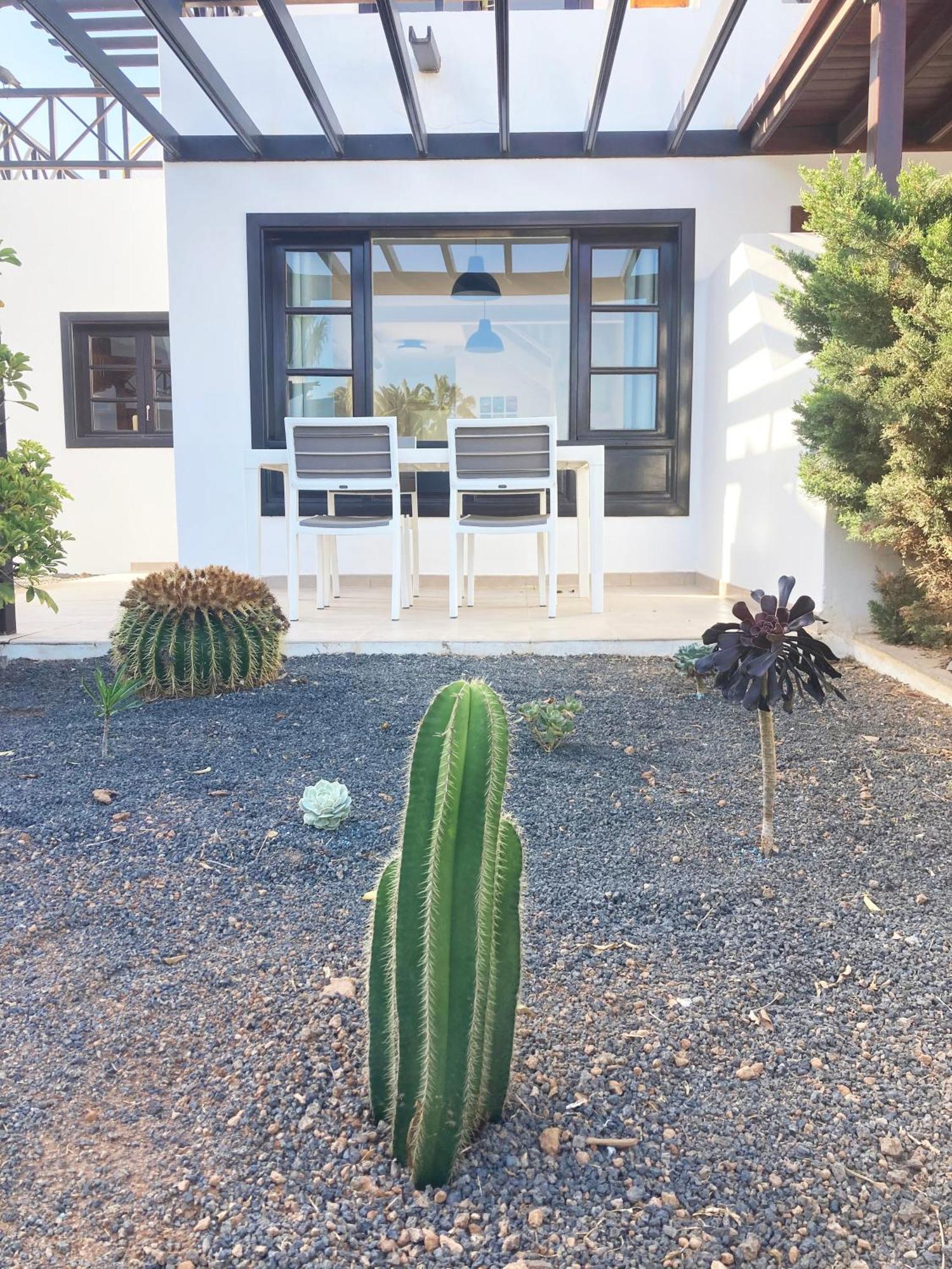 Lovely Casa Felicidad, swimming pool, Wifi x private garden Playa Blanca  Exterior foto